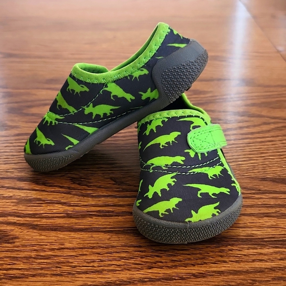 Water shoes